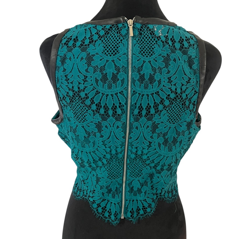 Bebe Teal,emerald green Lace, Leather trim, sleeveless, crop top, Large - Picture 4 of 7